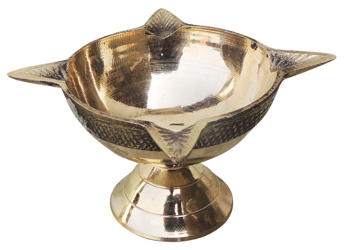 Brass Table Decor Oil Lamp Deepak 4 Wicks - 2.8*2.8*2 inch (F633 E)