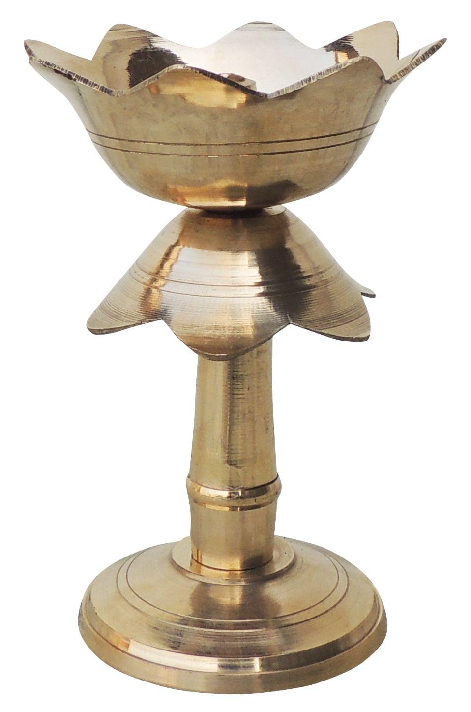 Kamal Stand Deepak No. 00 - 2.3*2.3*2.8 inch (F634 X)