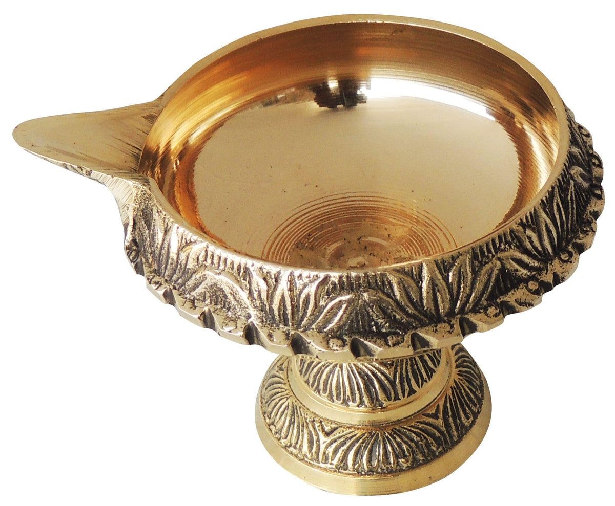 Stand Kuber Deepak No. 5- 4.3*3.6*3.1 inch (Z194 G)