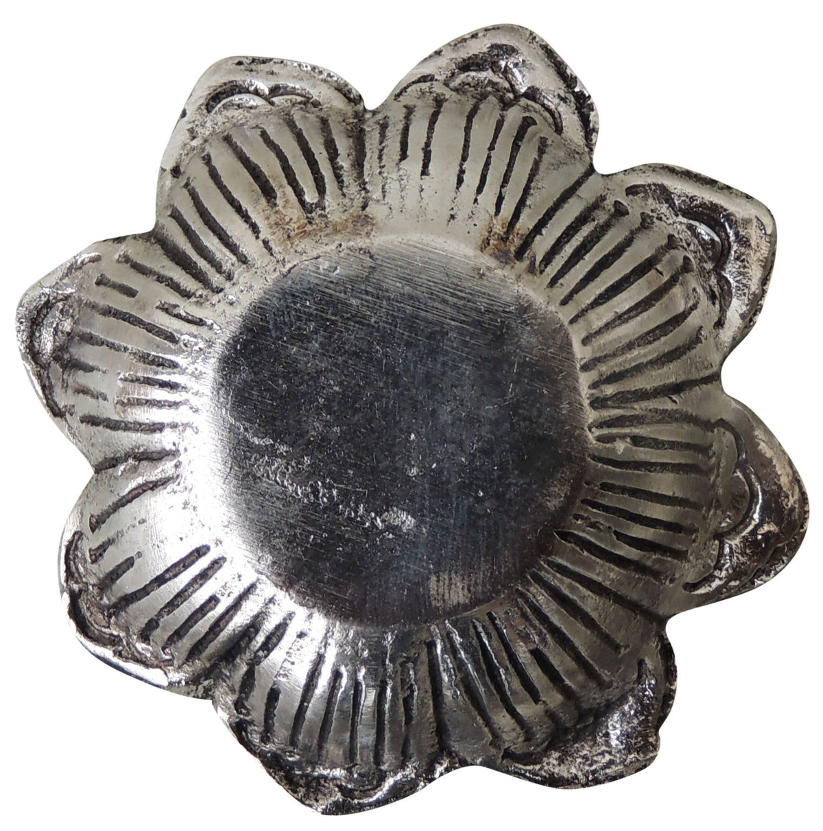 Aluminium Showpiece Flower Deepak, Oil Lamp - 2.6*2.6*1 Inch (AS268 F)