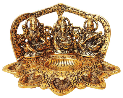 Showpiece Aluminium LGS Wih 5 Deepak - 8.6*5.9*5 inch (AS378 G)