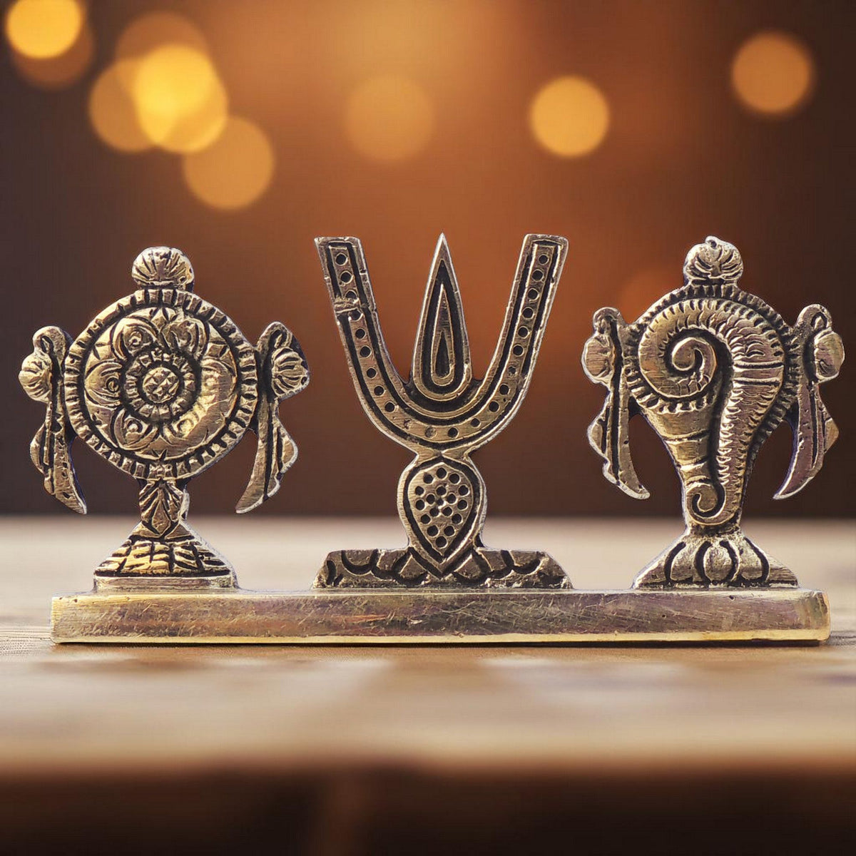 Brass Showpiece Shankh Chakra Namah God Idol Statue - 4*0.5*2.2 Inch (BS1072 X)