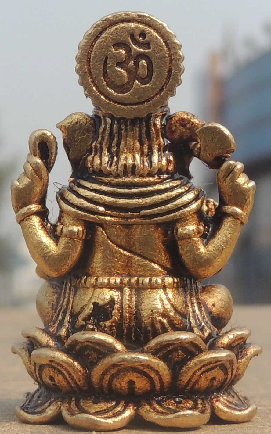 Brass Showpiece Ganesh Ji God Idol Statue - 1*1*1.6 Inch (BS1688 G)