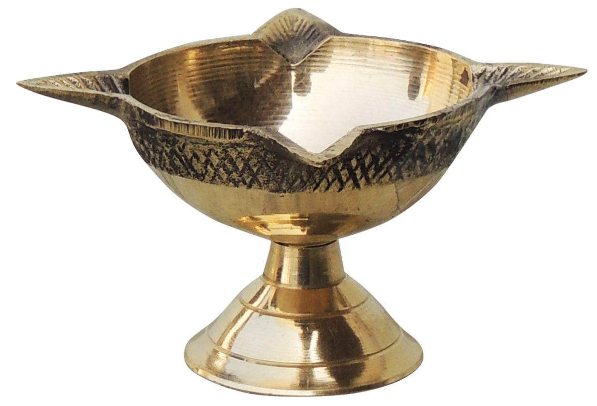 Brass Table Decor Oil Lamp Deepak 4 Wicks  - 2.3*2.3*1.7 inch (F633 C)