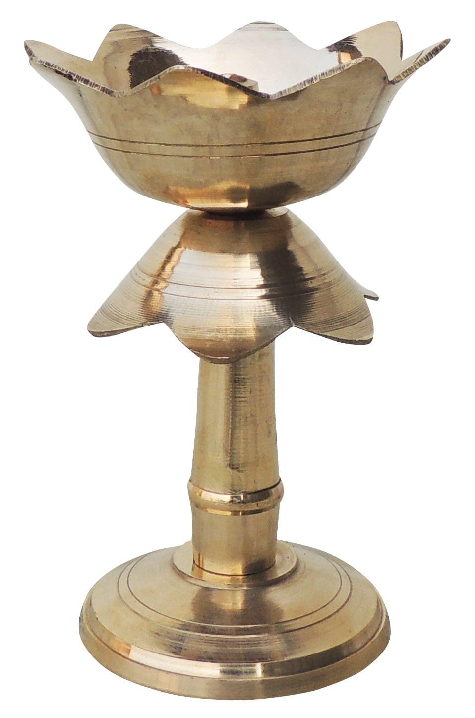 Kamal Stand Deepak No. 0 - 2.6*2.6*3.5 inch (F634 A)