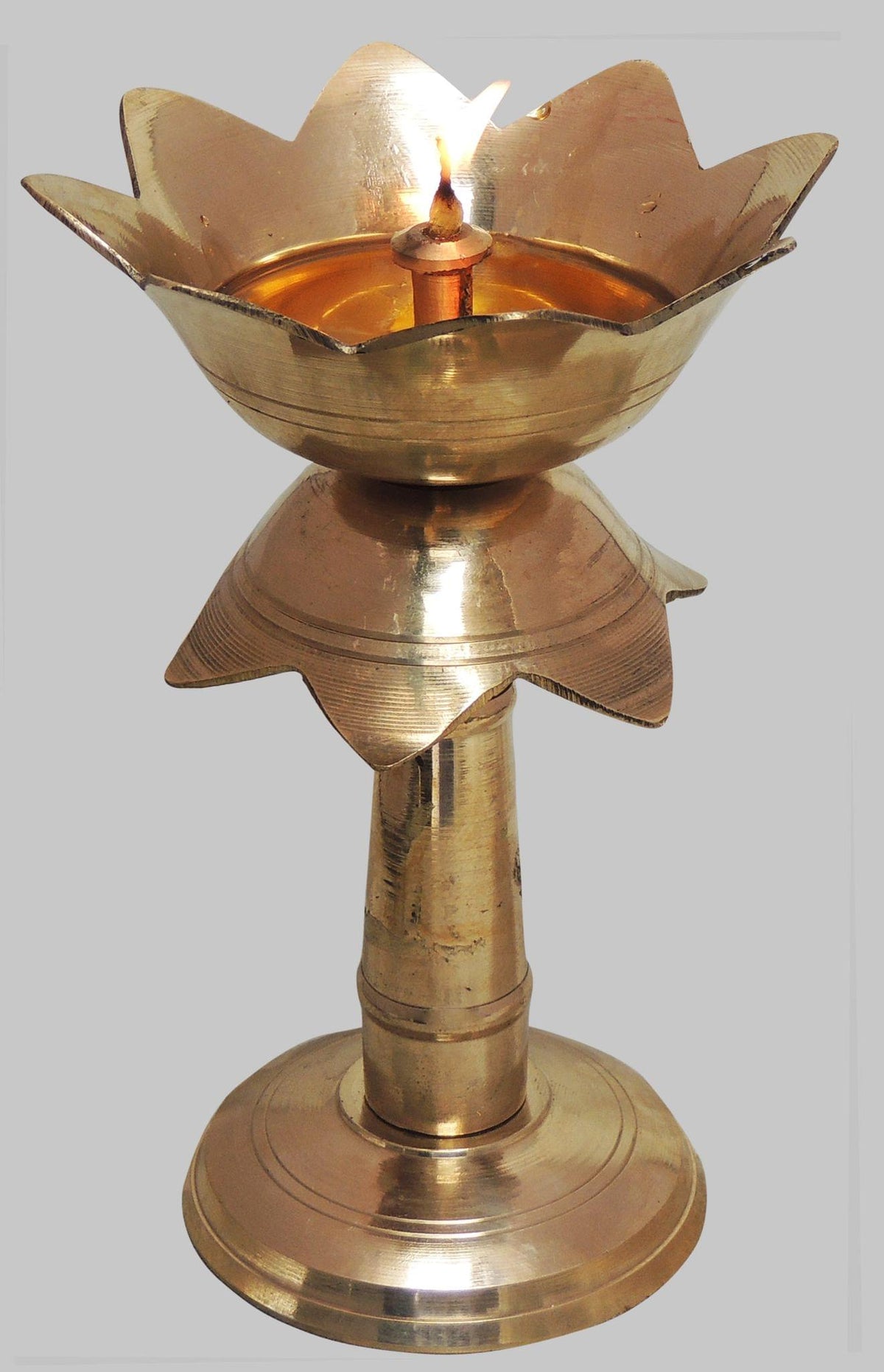 Kamal Stand Deepak no. 3- 3.5*3.5*5.3 inch (F634 D)