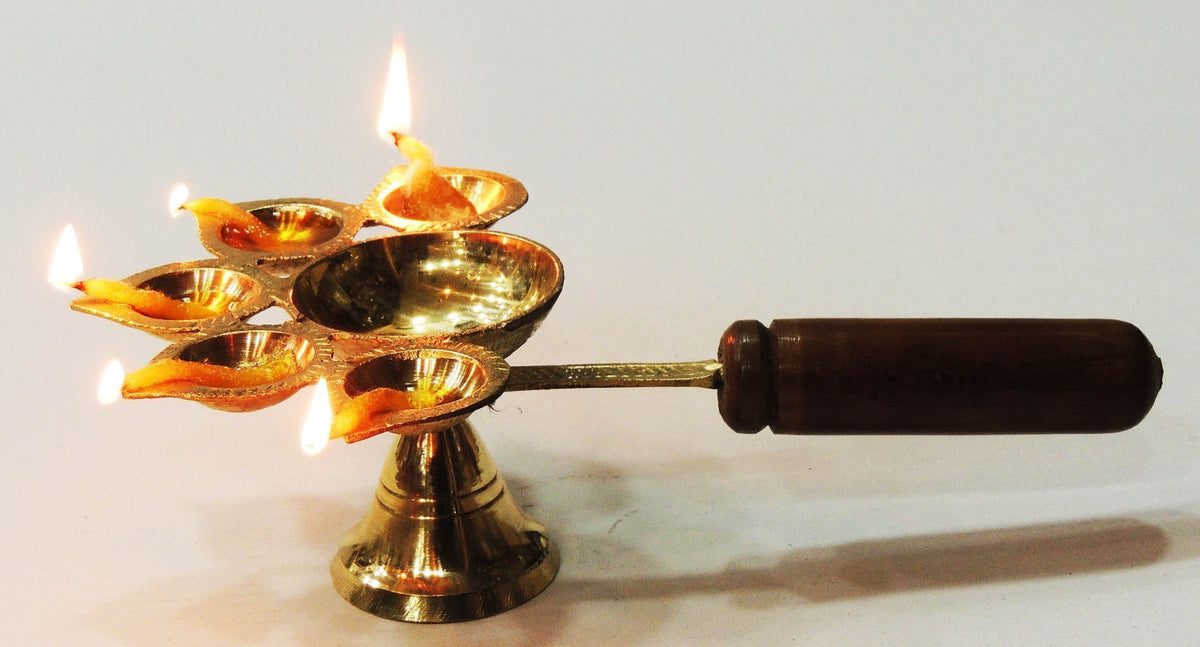 Lakdhi Panch Arti No. 3- 8.6*5.5*2.6 inch (F649 D)
