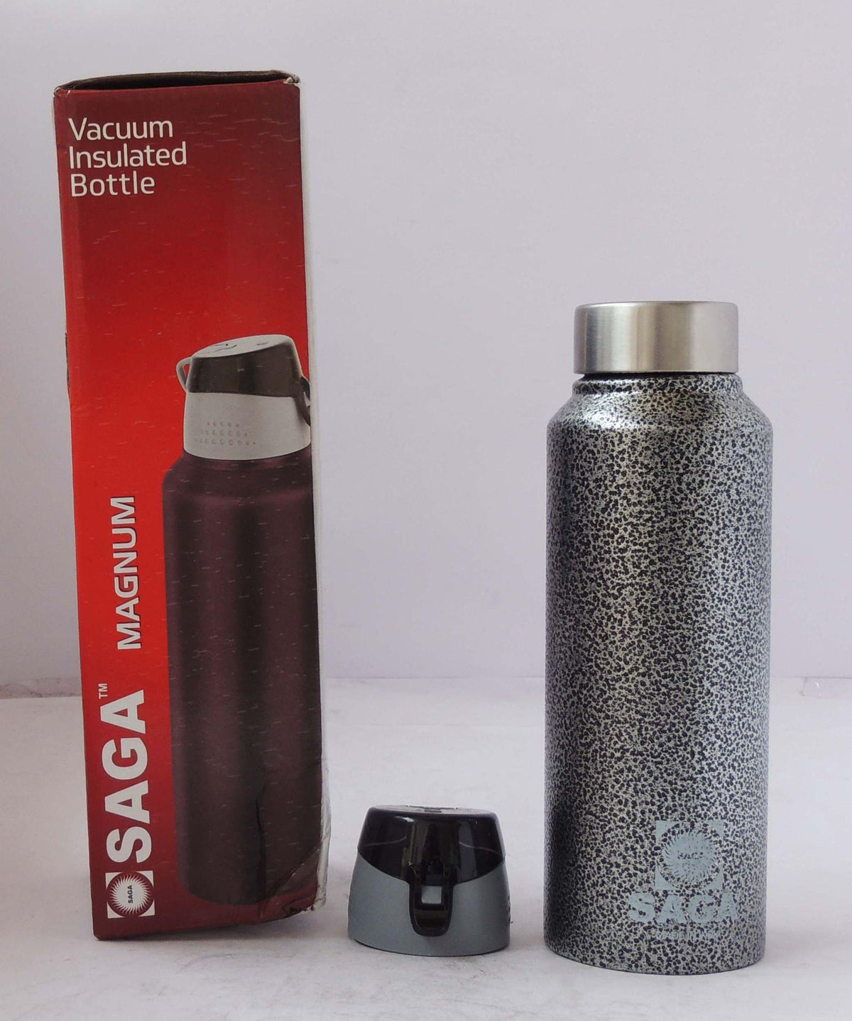 Vacume Magnam Bottle 550 ML - 2.8*2.8*8.5 inch (S046 A)