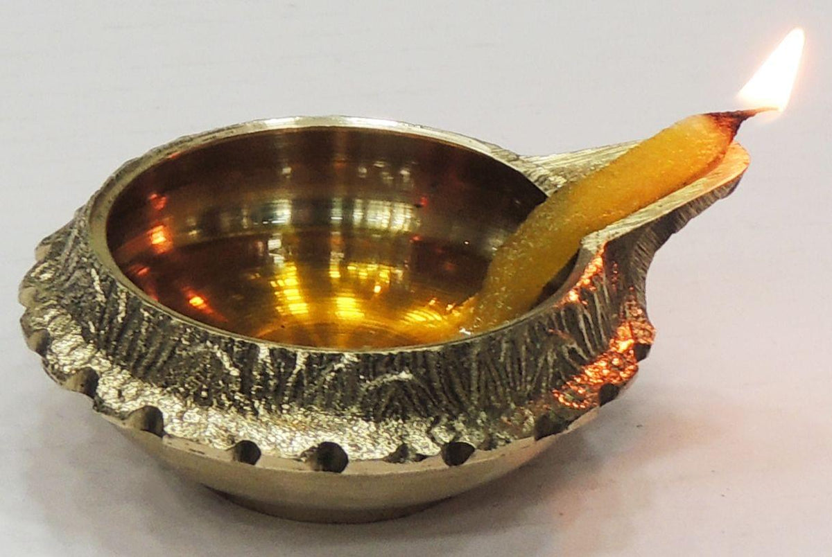 Brass Table Decor Oil Lamp Kuber Deepak - 3*2.5*1.2 inch (Z140 D)