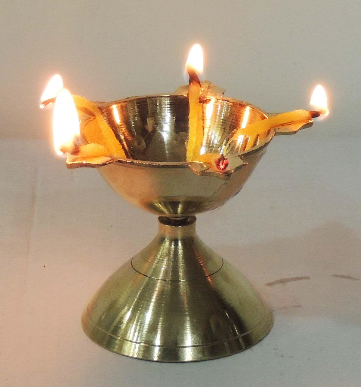 Panchmukhi Deepak No. 3 - 2.9*2.9*2.4 inch (Z292 E)