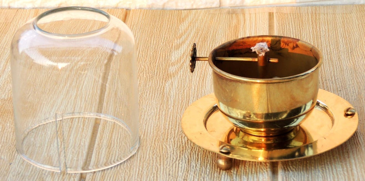 Brass Table Decor Adjustale Wick Oil Lamp Deepak - 5*5*5.5 Inch, 300 ML (Z617 E)